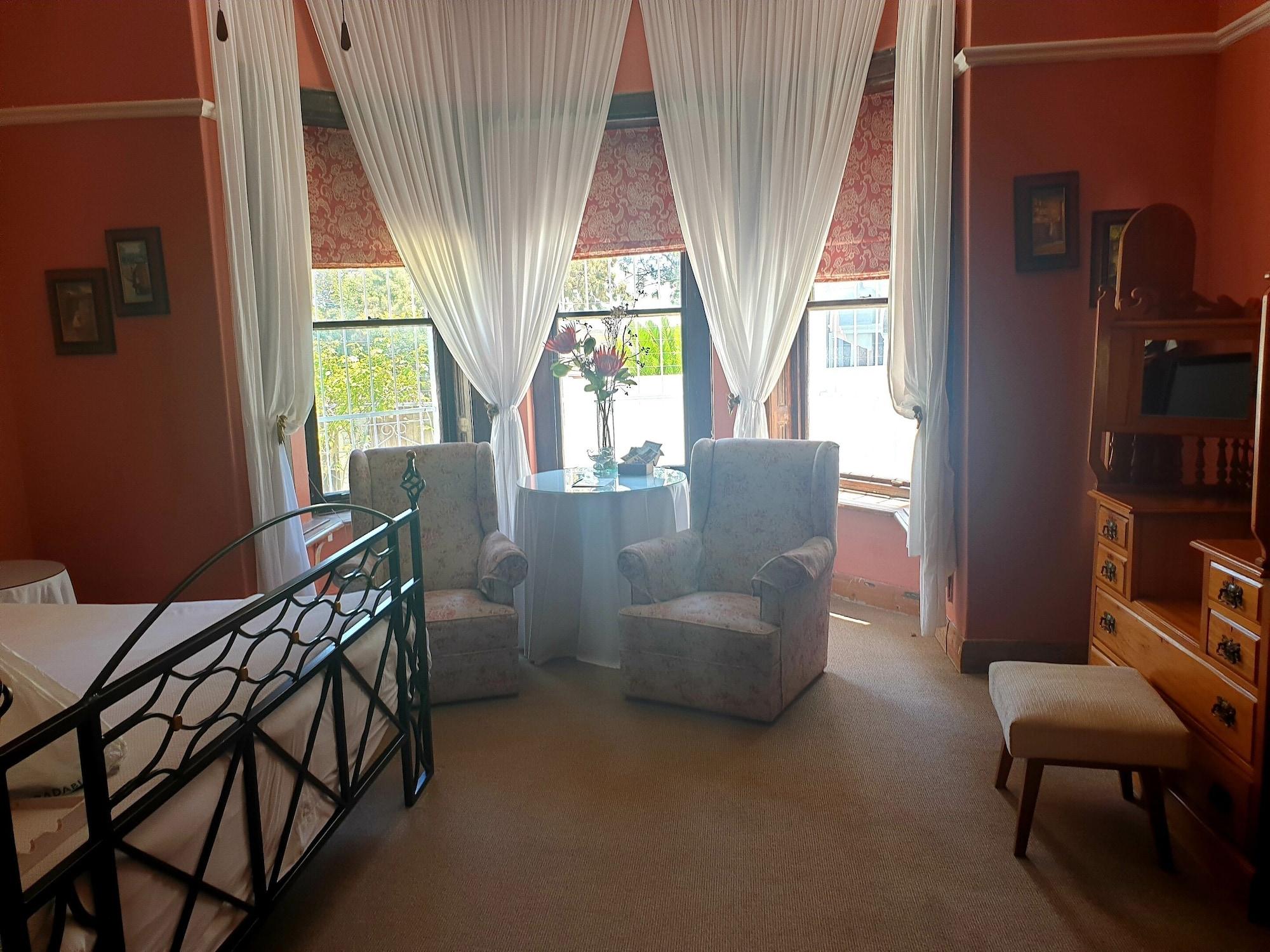 Mountain Manor & Executive Guest house 4*