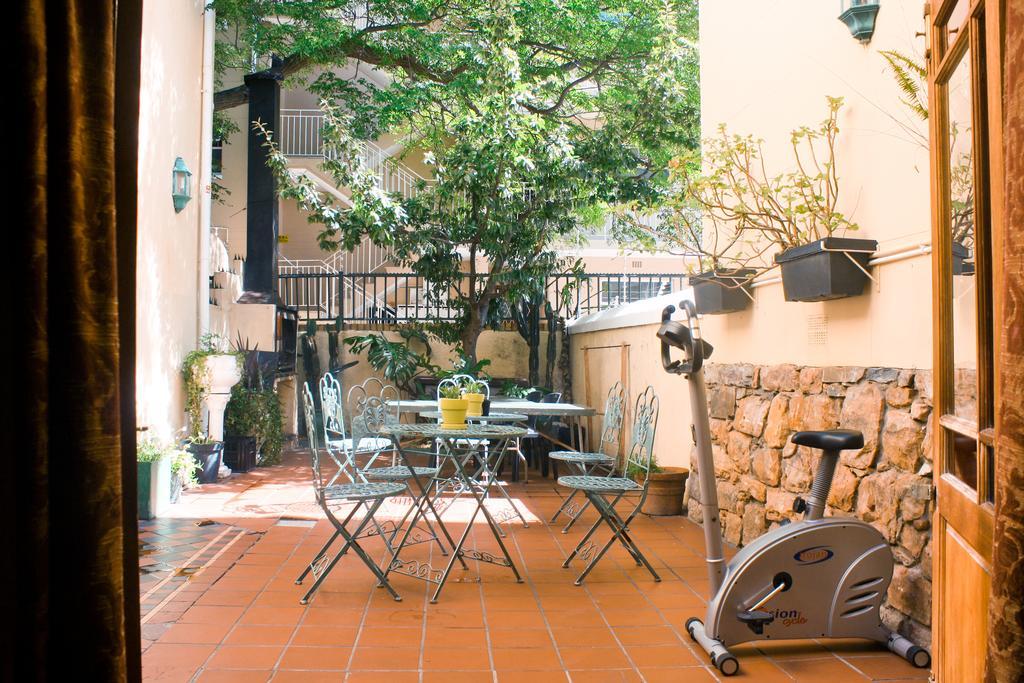 Mountain Manor & Executive Guest house Cape Town