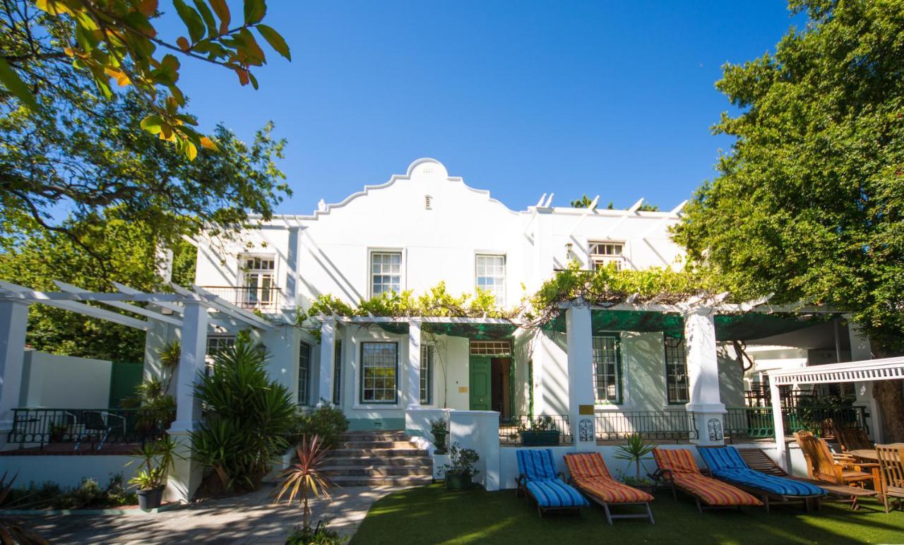 Guest house Mountain Manor & Executive Cape Town
