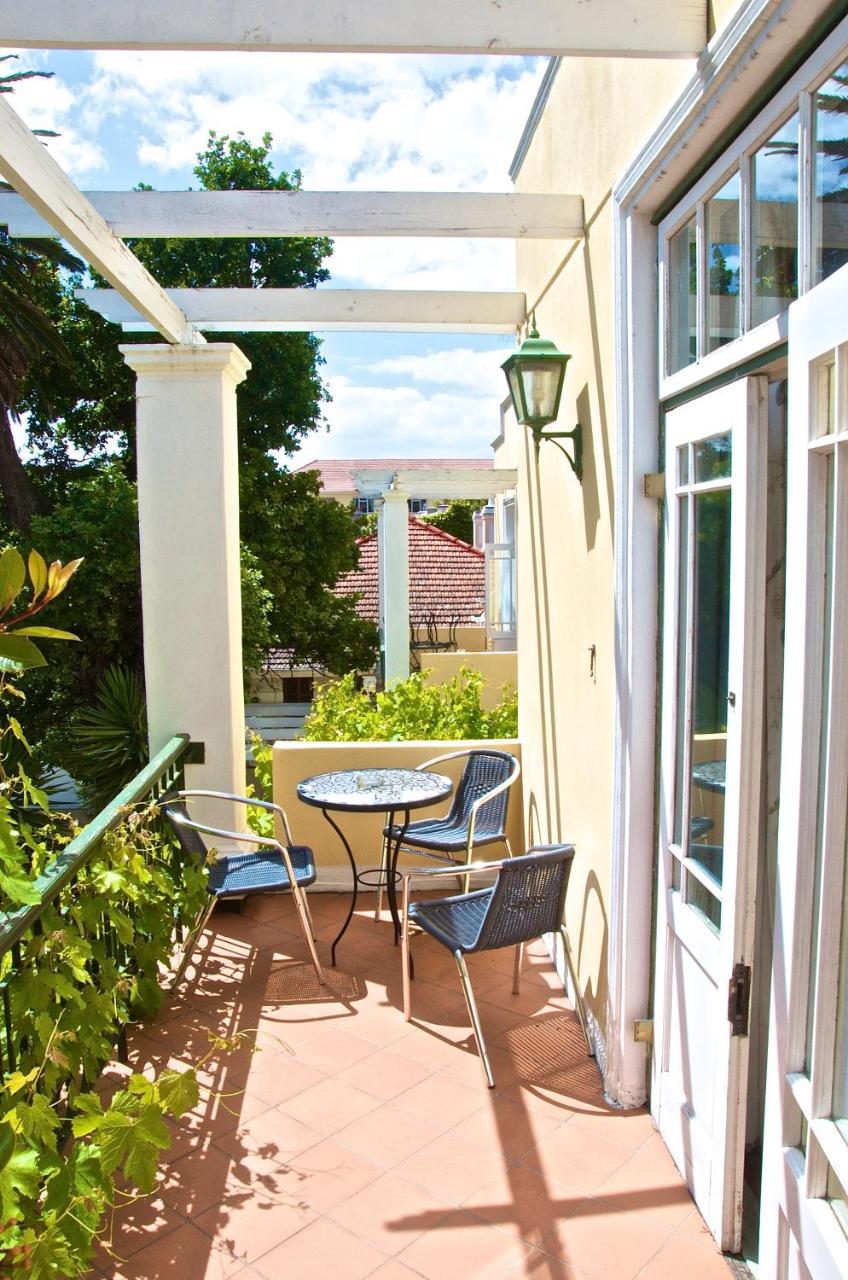 Guest house Mountain Manor & Executive Cape Town